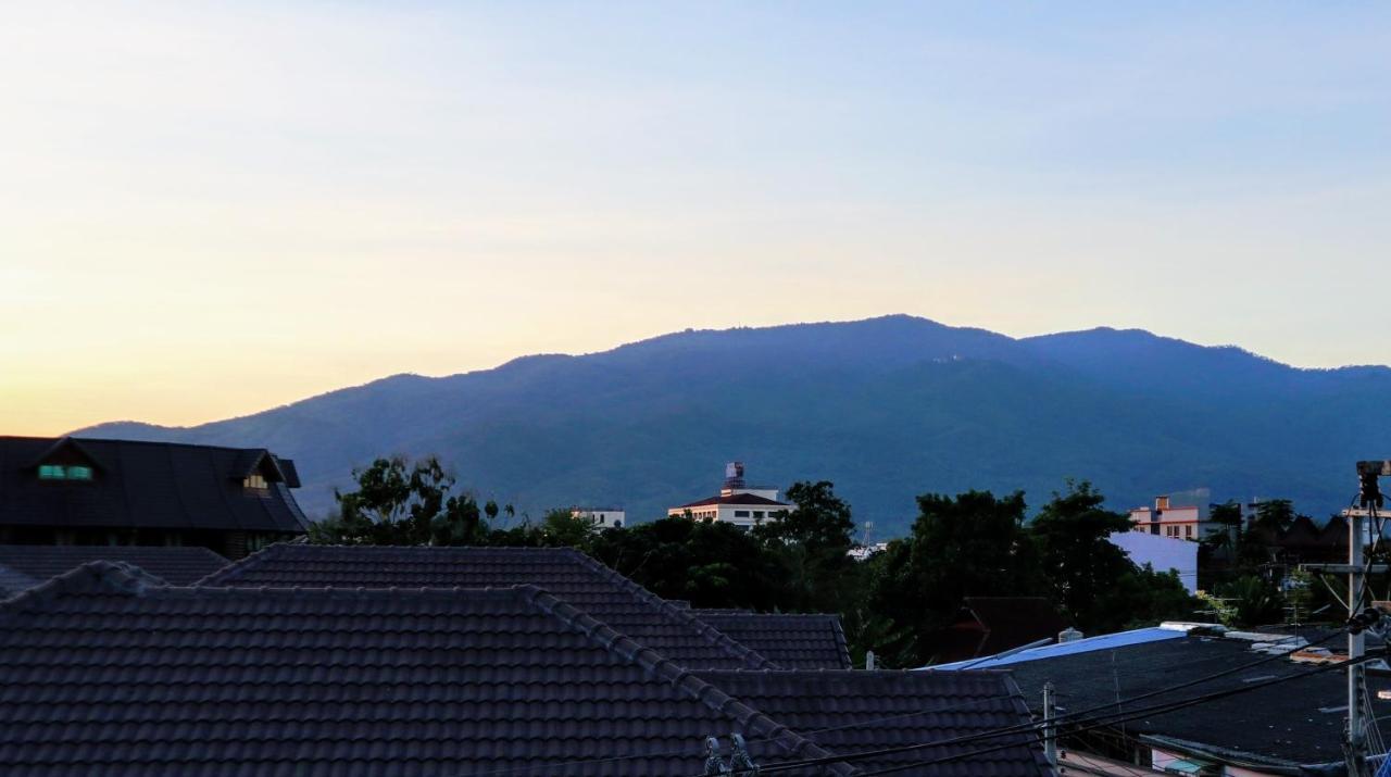 Modern Townhome At The Old City Chiang Mai Dış mekan fotoğraf